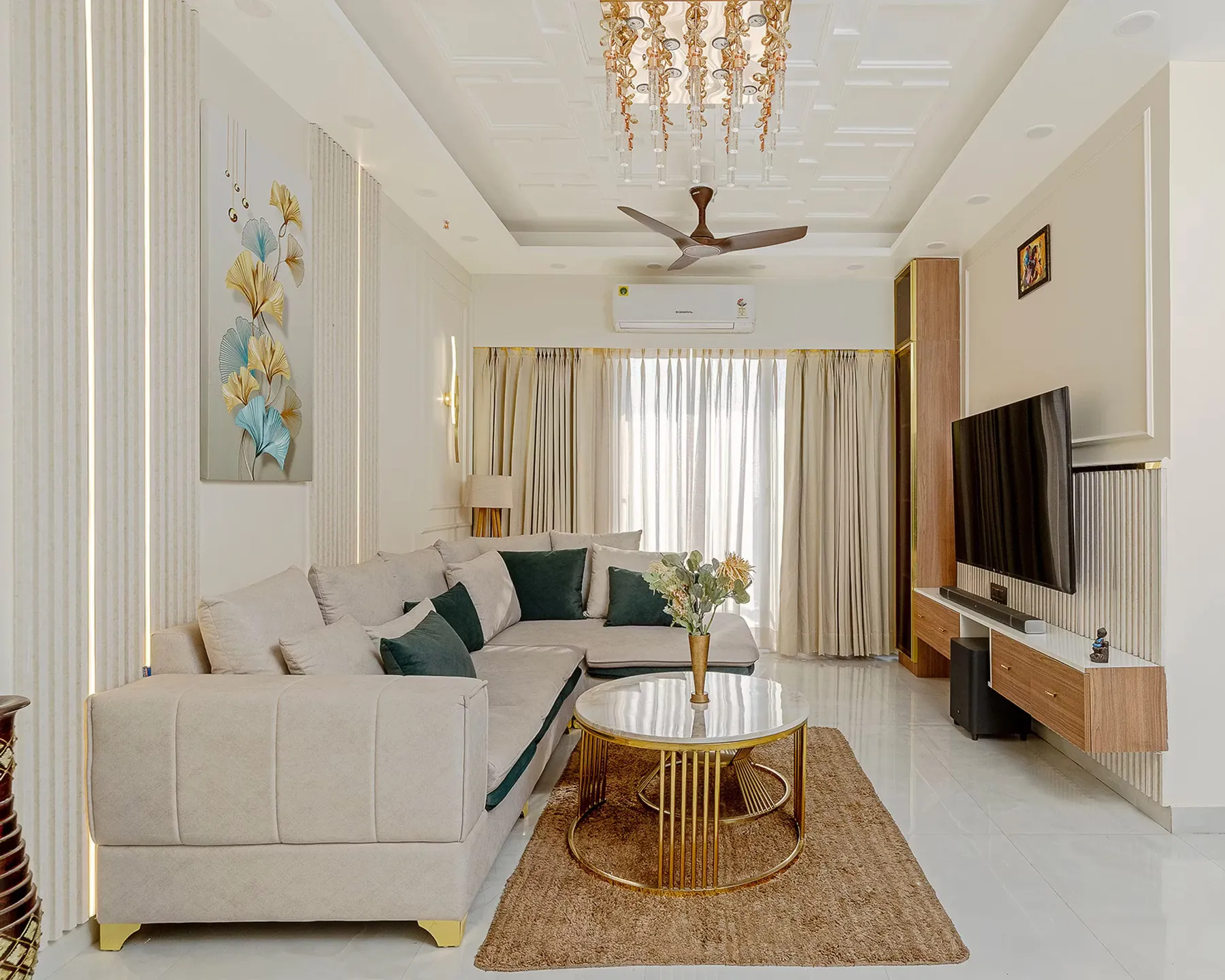 Warm contemporary living room